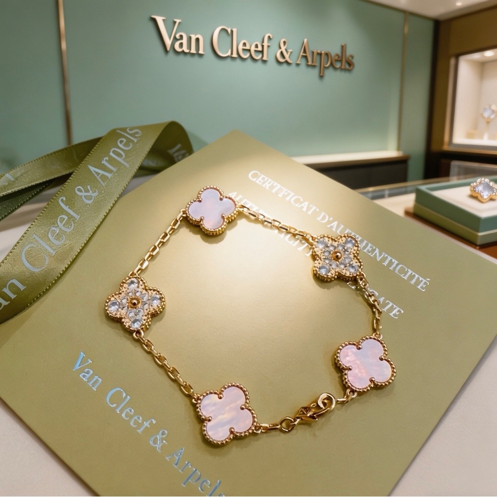 VCA Mother-of-Pearl & Diamond 5-Flower Bracelet - Picture 2 of 5